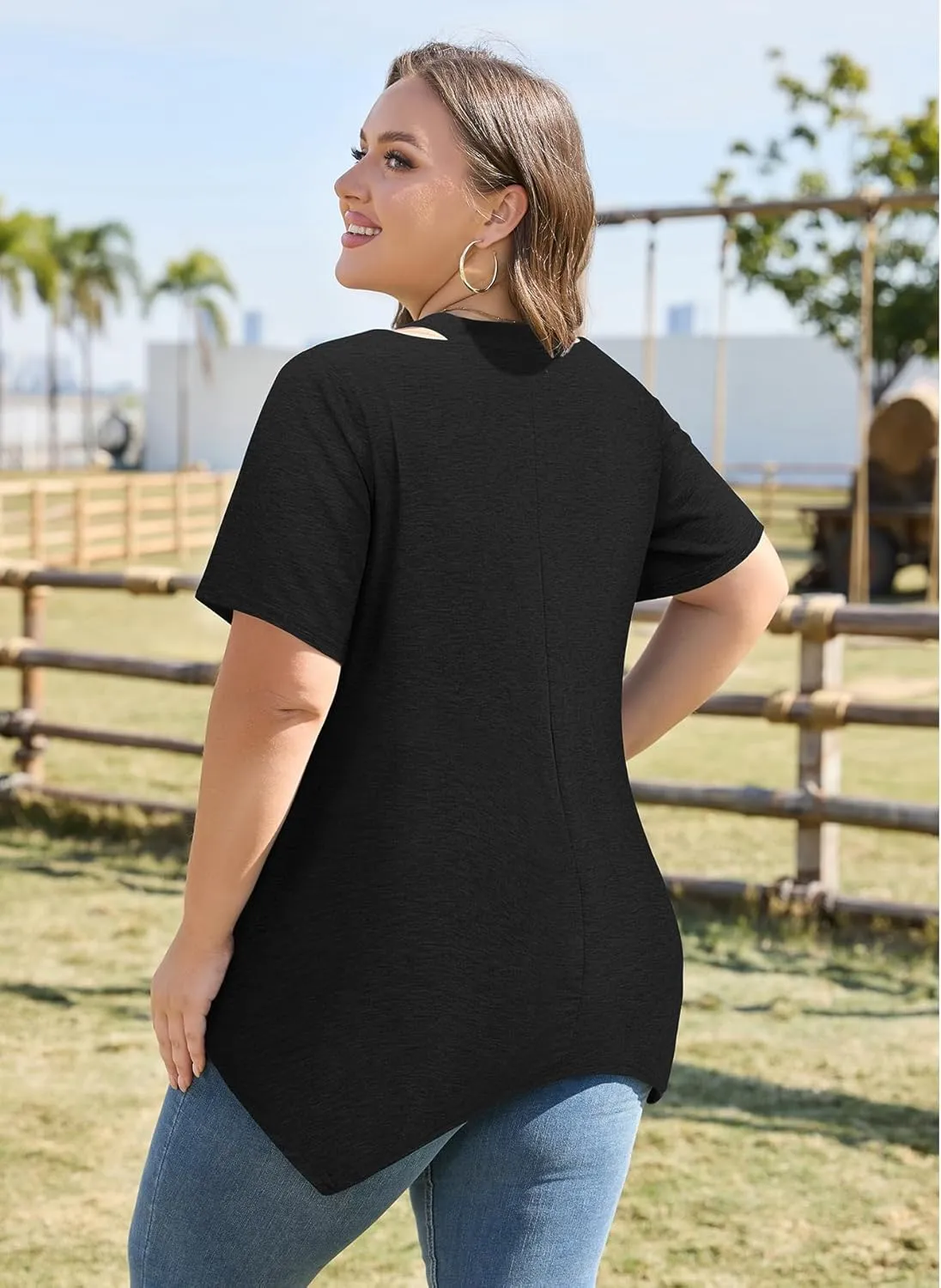 Amrto Women Plus Size Tops Cut Out V Neck 3/4 Sleeve Blouses Dressy Casual Tunic Tops to Wear with Leggings