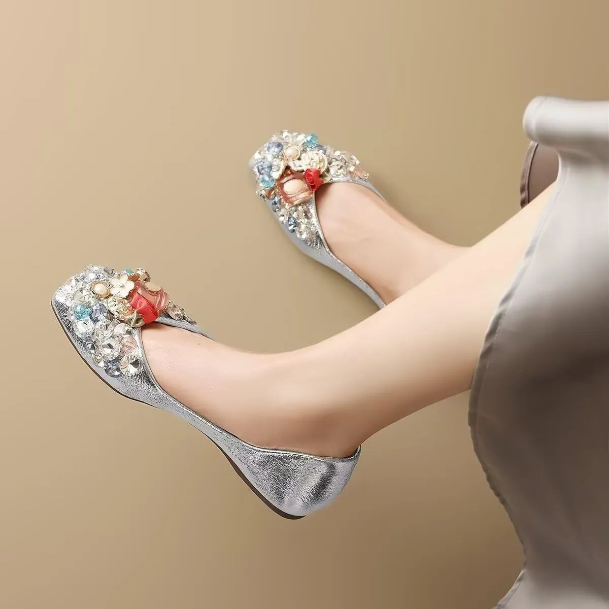 Hee grand Fashion Crystals Dress Shoes for Women Sparkly Rhinestone Wedding Shoes Comfortable Square Toe Slip On Ballet Flats