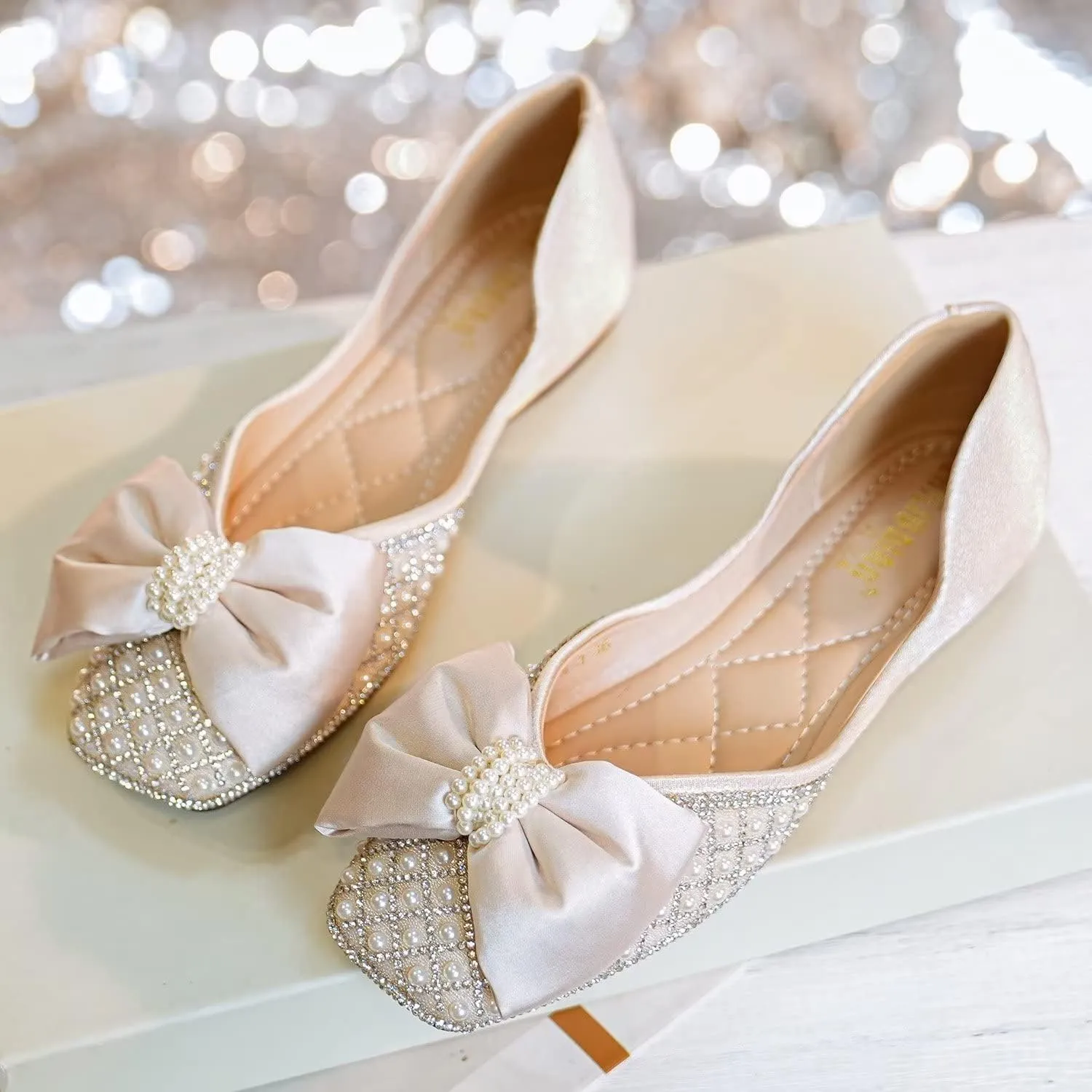 Hee grand Women Square Toe Crystals Shoes Glittering Rhinestone Wedding Dress Shoes Fashion Bridesmaid Shoes