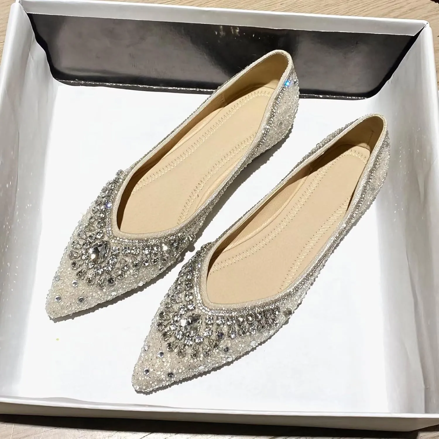 HuangTaiJi Qing Women's Pearl Rhinestone Pointed Toe Ballet Flats Dressy Comfortable Flat Shoes Slip-On Loafers Elegant Shoes