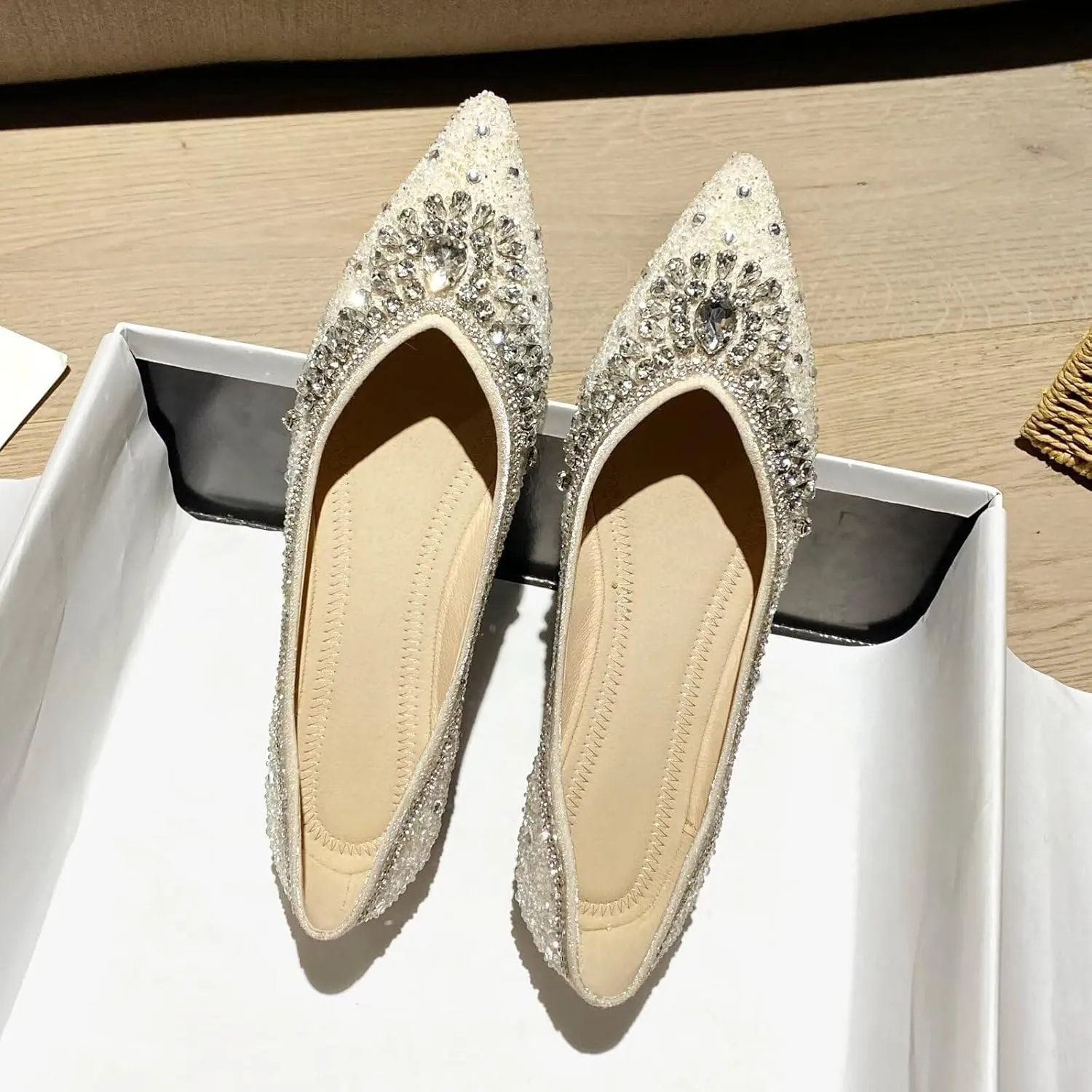 HuangTaiJi Qing Women's Pearl Rhinestone Pointed Toe Ballet Flats Dressy Comfortable Flat Shoes Slip-On Loafers Elegant Shoes