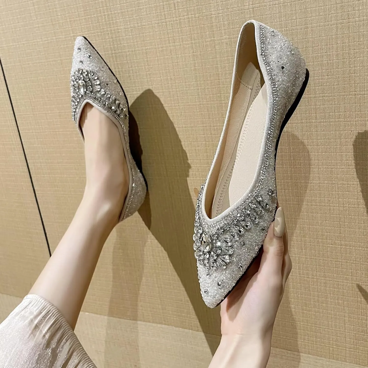 HuangTaiJi Qing Women's Pearl Rhinestone Pointed Toe Ballet Flats Dressy Comfortable Flat Shoes Slip-On Loafers Elegant Shoes