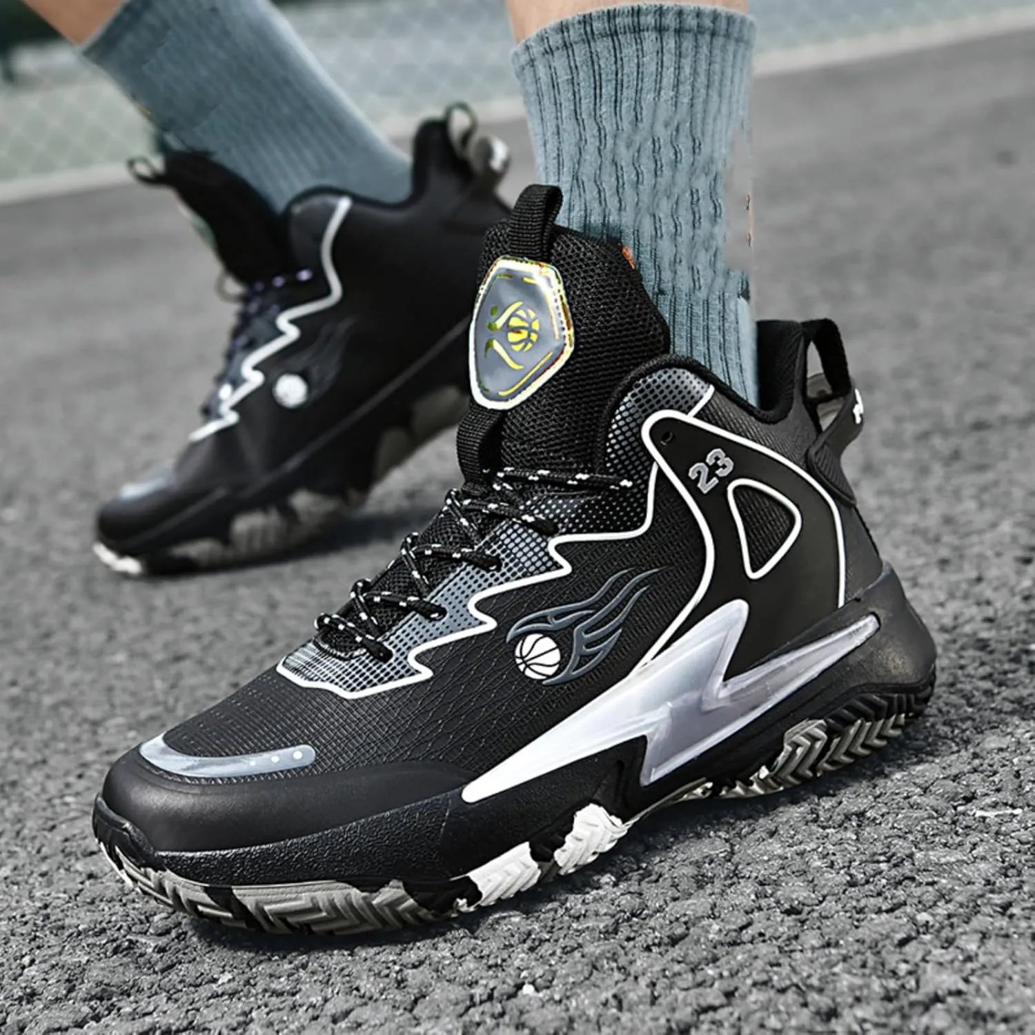 Men's Breathable Mesh Lace Up Basketball Shoes Lightweight Comfortable Running Shoes Gym Sports Tennis Walking Jogging Volleyball Sneakers