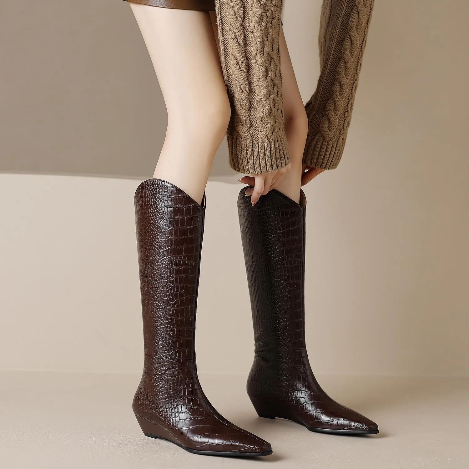 MOOMMO Women Wedge Western Knee Boots Crocodile Long Cowboy Boots Pointed Toe Fashion Pull On Wedge Heel Knee High Boots Cowgirl Animal Print Matte Wide Calf V Cut Sexy 4-8.5 M US