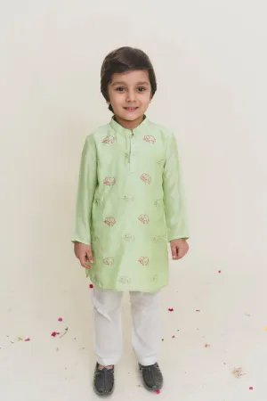 Pre-Festive Katha Kurta Pajama