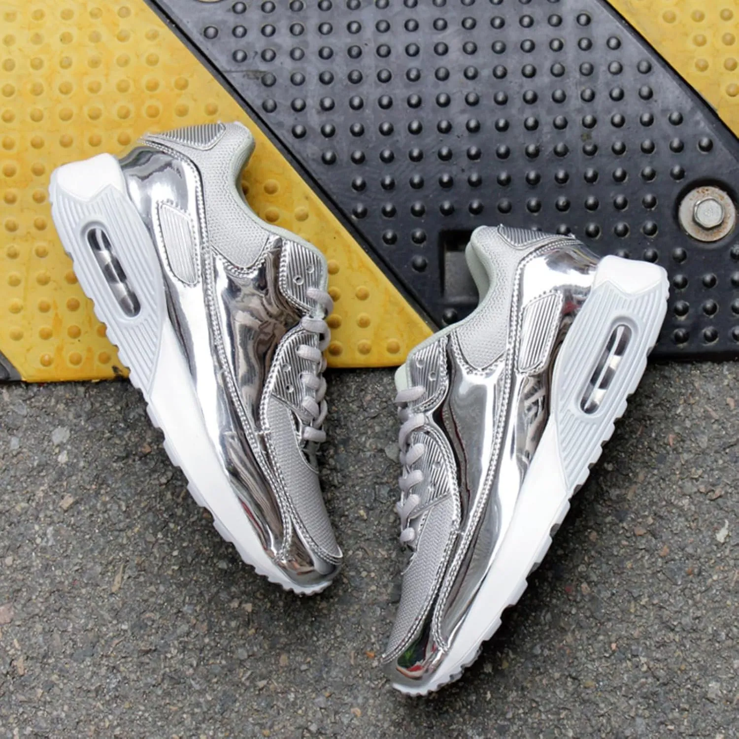 Unisex Fashion Sneakers - Trendy Design,Comfortable Fit, Mesh - Fabric SplicedUpper for Casual and