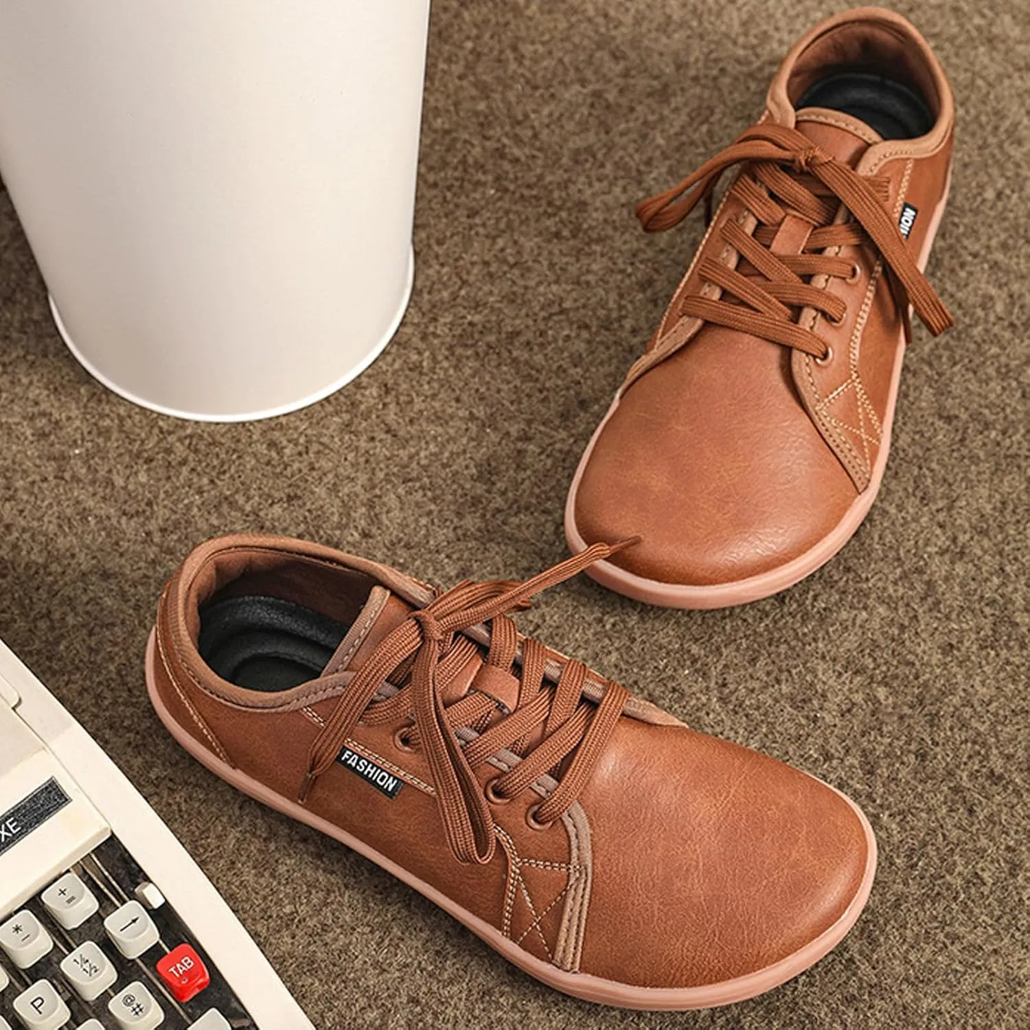Unisex Leather Fashion Commute Wide Toe Box Barefoot Shoes Comfortable Breathable Non-Slip Lace up Minimalist Zero Drop Casual Sneakers for Walking Outdoor Driving Work