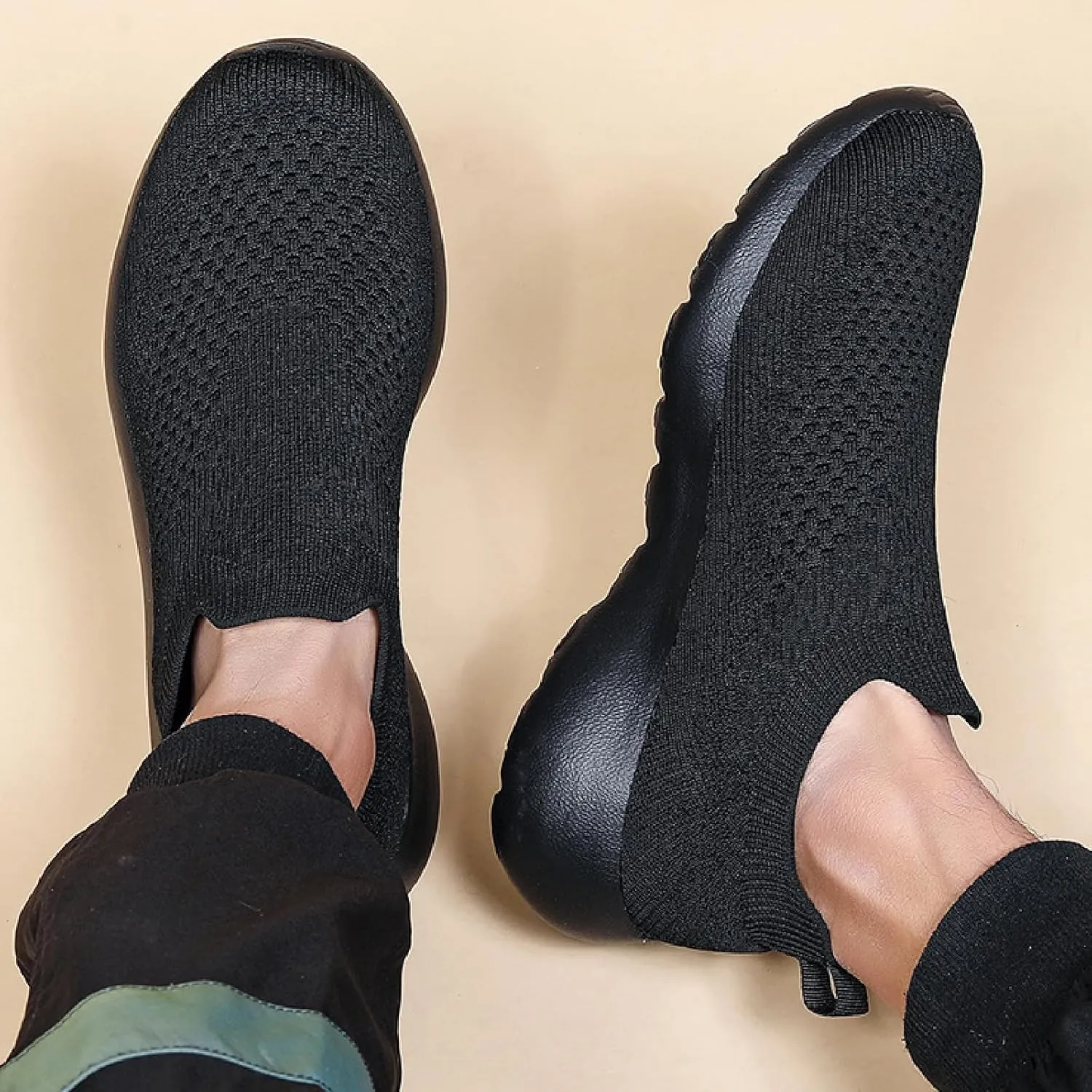Women's Elastic Knit Slip On Sneakers Breathable Mesh Soft Bottom Lightweight Walking Sock Shoes Comfortable Yoga Fitness Tennis Shoes