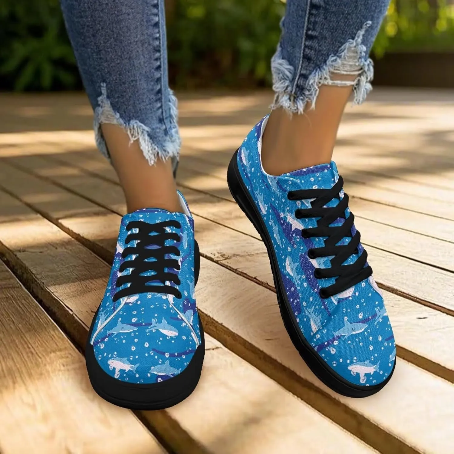 Women's Slip On Canvas Tennis Shoes Low Top Fashion Sneakers Casual Flats Walking Shoes Comfy Loafers US 5.5-13.5