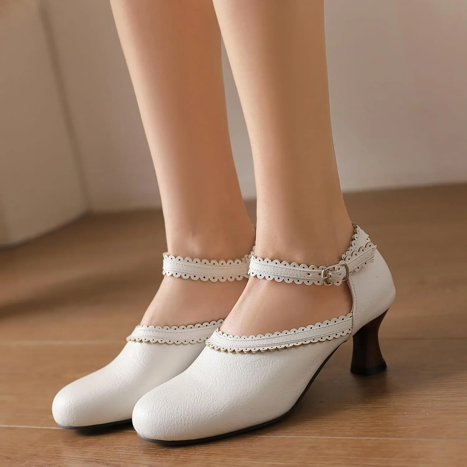 Women's Vintage Wingtip Oxfords Ankle Strap Cut Out Low Heel Brogue for Women