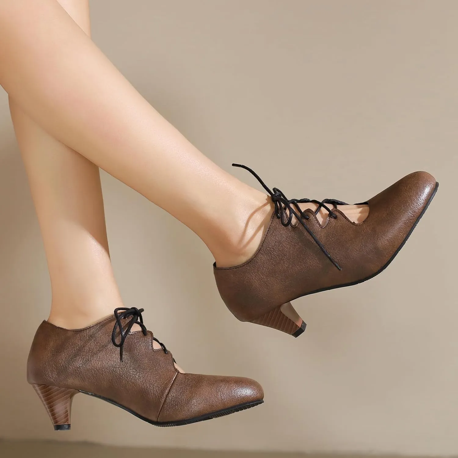 Women's Vintage Wingtip Oxfords Cross-Tied Cut Out Low Heel Brogue for Women