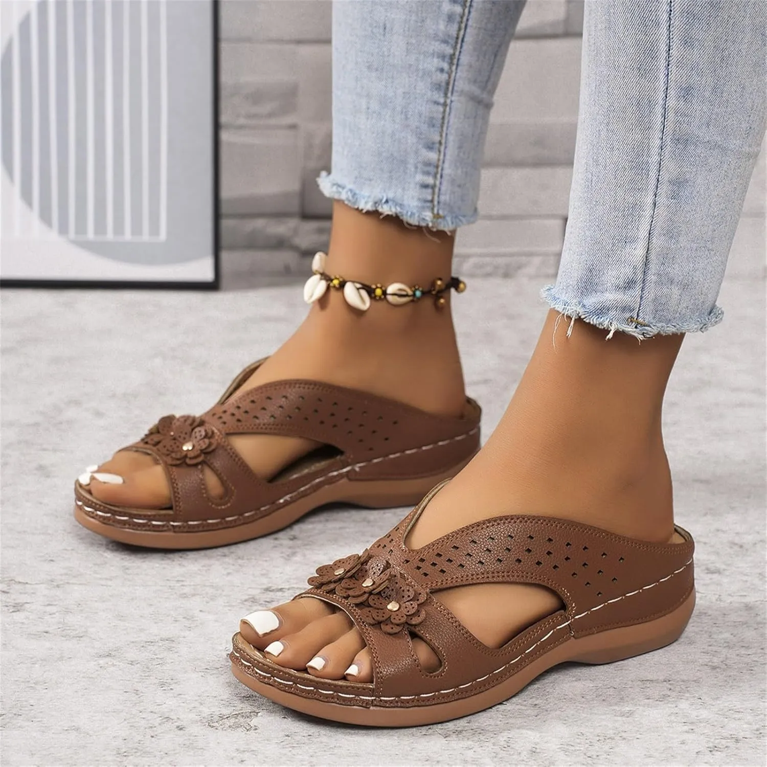 Women's Wide Width Sandals for Beach Walking Summer Fancy Flower Slippers with Arch Support Flat Slides